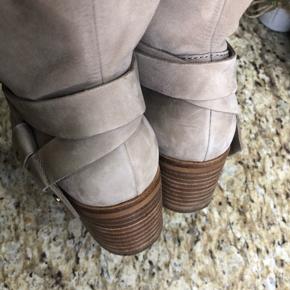 Ugg Australia Elora Leather Almond Toe Ankle Boots Sahara 9.5 - Picture 7 of 9